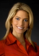 head shot - betsy